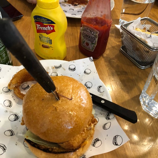 Photo taken at Boom! Burgers by Peter P. on 5/28/2018