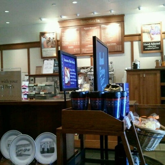 Foto tirada no(a) Peet&#39;s Coffee &amp; Tea por Sungmi S. em 3/16/2011
