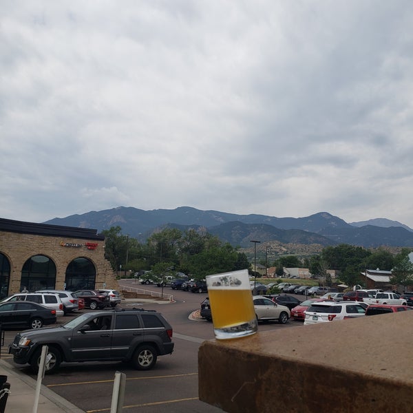 Das Foto wurde bei Colorado Mountain Brewery von Kaitlin L. am 7/14/2021 aufgenommen