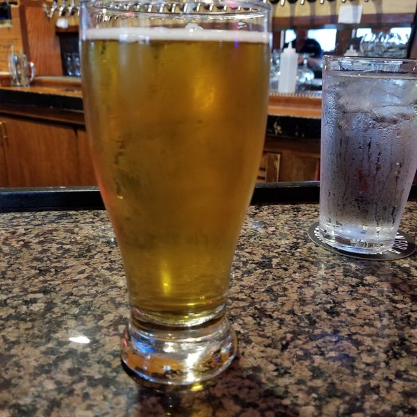 Photo taken at Backcountry Pizza &amp; Tap House by Maureen D. on 5/26/2019