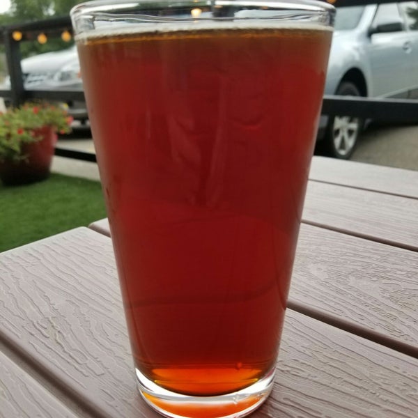 Foto tomada en Industrial Revolution Brewing Company  por Maureen D. el 7/28/2018