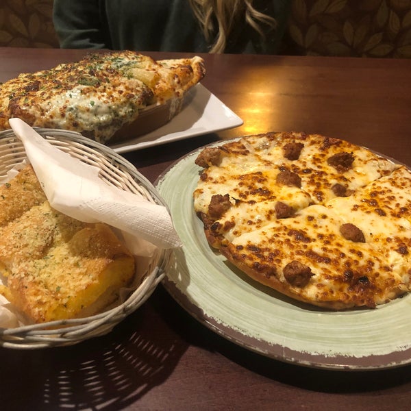 12/1/2021にMicah A.がPoppy&#39;s Pizza &amp; Grillで撮った写真