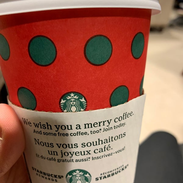 Starbucks Coffee Shop In Vieux Quebec