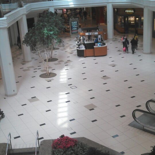 Photos at Twelve Oaks Mall - 27458 Novi 