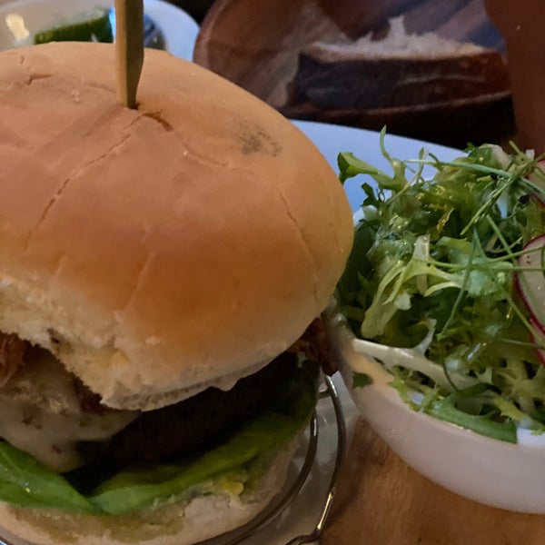Great vegan burger!