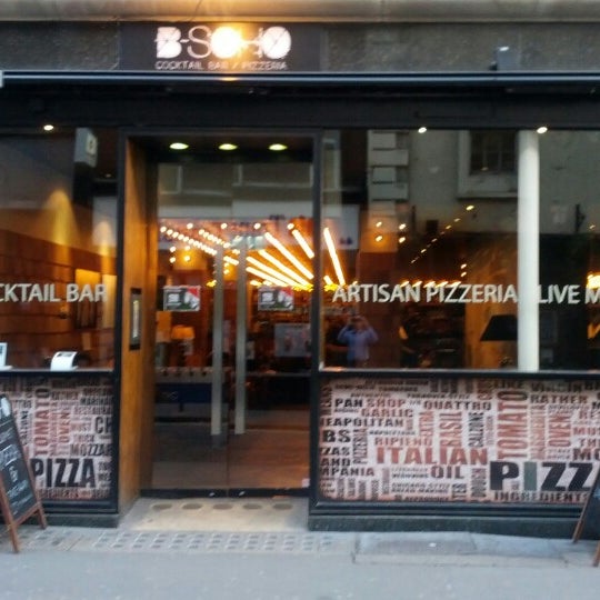 12/8/2012にMatteo P.がB-Soho Cocktail Bar &amp; Pizzeriaで撮った写真