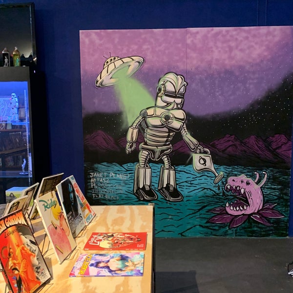 Jus' Chillin' Ice Cream Shop in Palm Springs