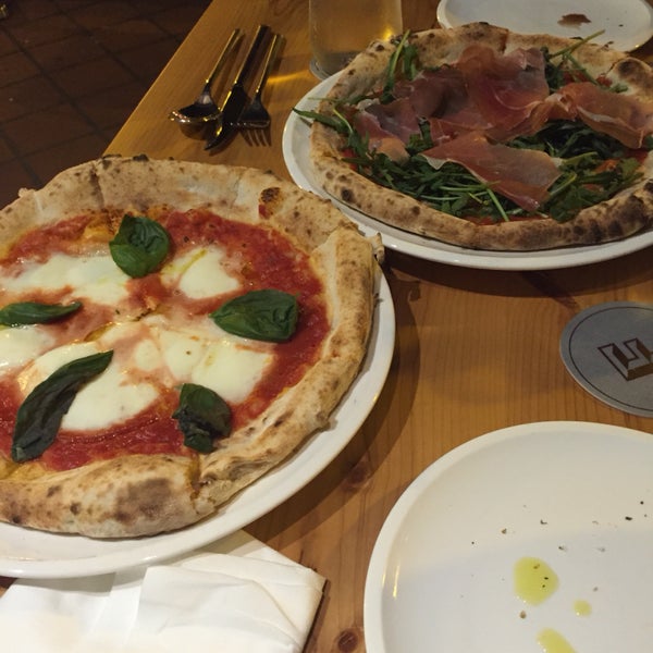 I'm Italian and in Fabbrica place you can find a super good pizza!