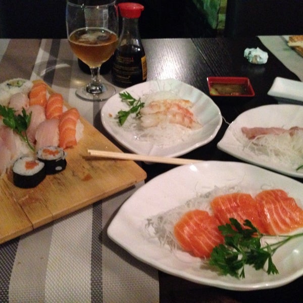Photo taken at Sushi 189 by Victoria K. on 8/15/2014