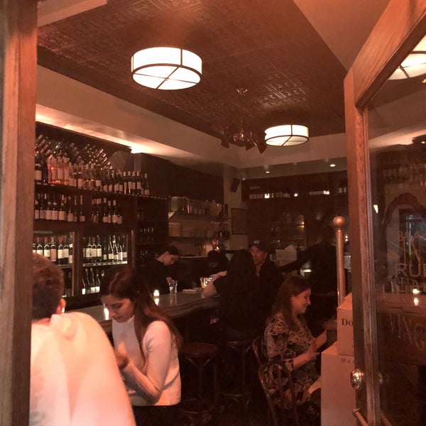 Photo taken at Vin Sur Vingt by Bethany C. on 11/6/2018