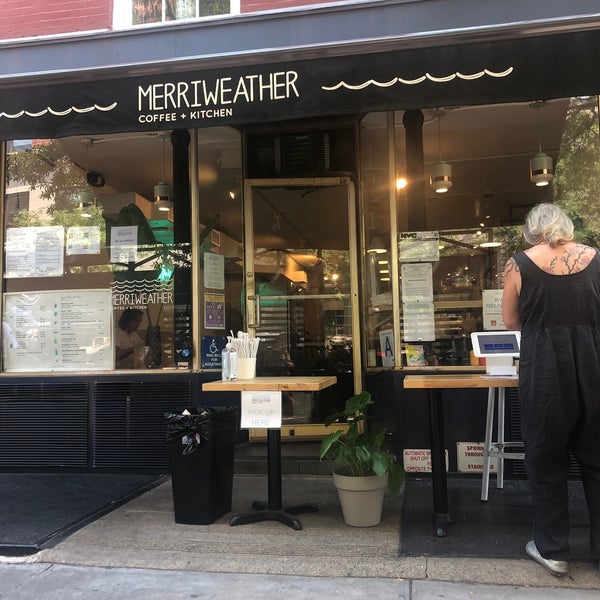 รูปภาพถ่ายที่ Merriweather Coffee + Kitchen โดย Bethany C. เมื่อ 8/26/2021