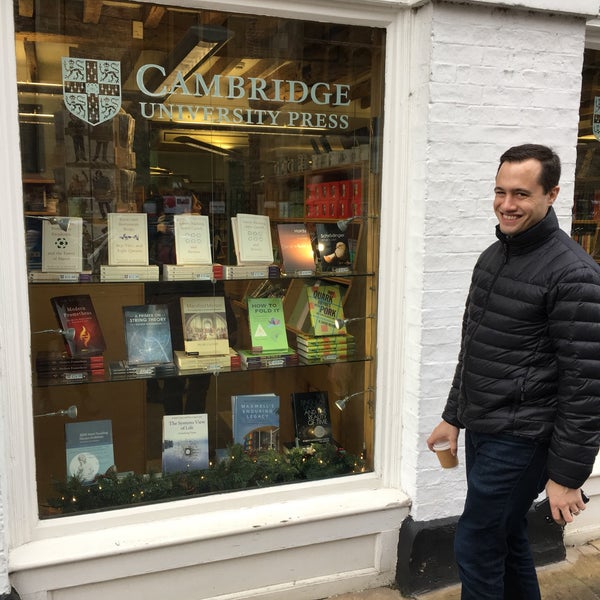 Photo prise au Cambridge University Press Bookshop par Bethany C. le12/3/2017