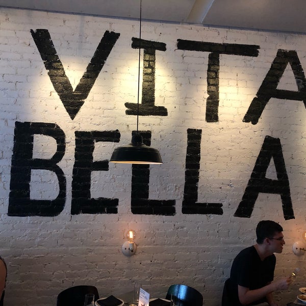 5/19/2019 tarihinde Bethany C.ziyaretçi tarafından Pizzeria Sirenetta'de çekilen fotoğraf