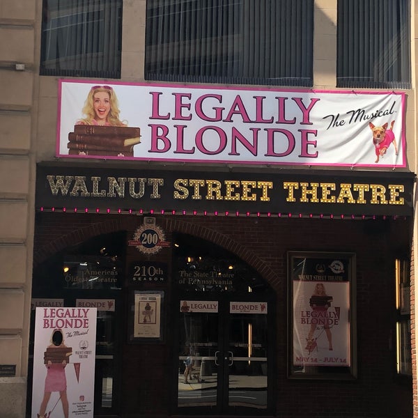 Foto tirada no(a) Walnut Street Theatre por Bethany C. em 5/18/2019