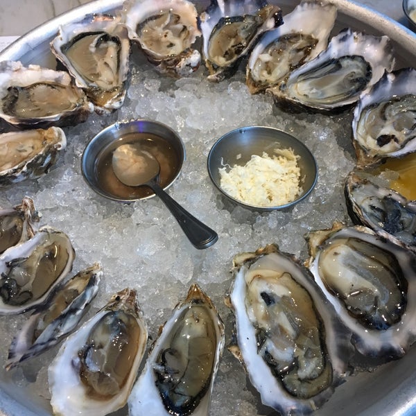 Photo taken at Southpark Seafood &amp; Oyster Bar by Bethany C. on 3/18/2018