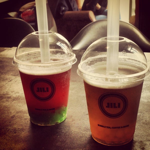 5/10/2013にSigi B.がJili Bubble Tea, Coffee &amp; Moreで撮った写真