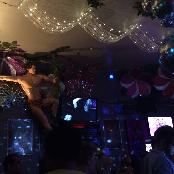 รูปภาพถ่ายที่ Stonewall Hotel โดย Elif A. เมื่อ 3/14/2015