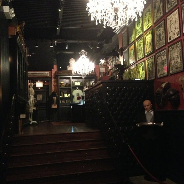 Снимок сделан в Jekyll &amp; Hyde Club | Restaurant &amp; Bar пользователем Sonja S. 6/12/2013