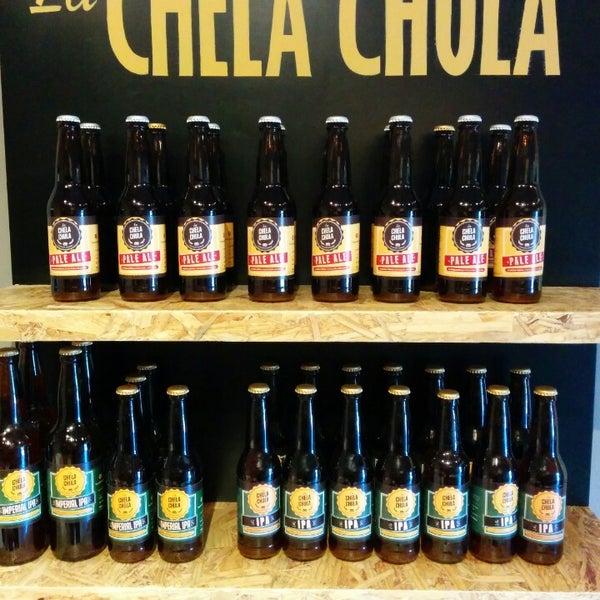 Foto tomada en Chela Chula Brewing House  por Alex F. el 4/19/2015