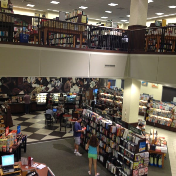 Photos At Barnes Noble Bookstore In Fort Lauderdale