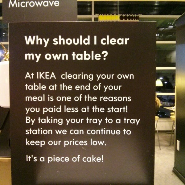 Das Foto wurde bei IKEA Calgary - Restaurant von Shiva K. am 12/28/2013 aufgenommen