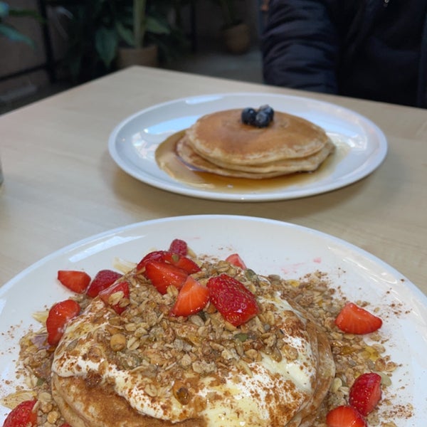Photo taken at MOAK Pancakes West by H A. on 4/29/2023