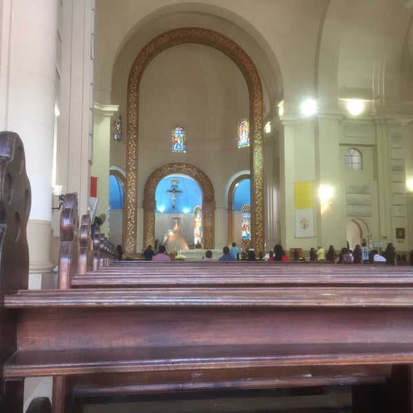 Das Foto wurde bei Basílica de la Virgen de Caacupé von Mario P. am 8/18/2018 aufgenommen