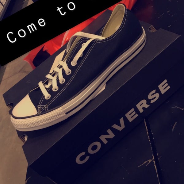 converse outlet chicago