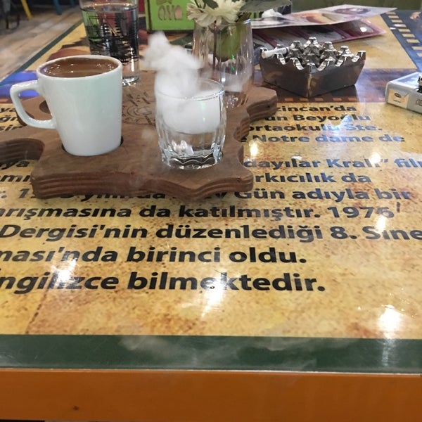 Foto diambil di Yeşilçam Kahve Evi oleh Mehmet D. pada 5/16/2019