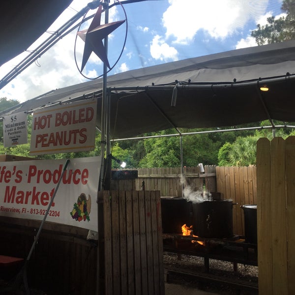 Wolfe's Produce Farmers Market