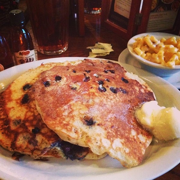 Cracker Barrel Old Country Store Kanawha City 13 tips from 672 visitors