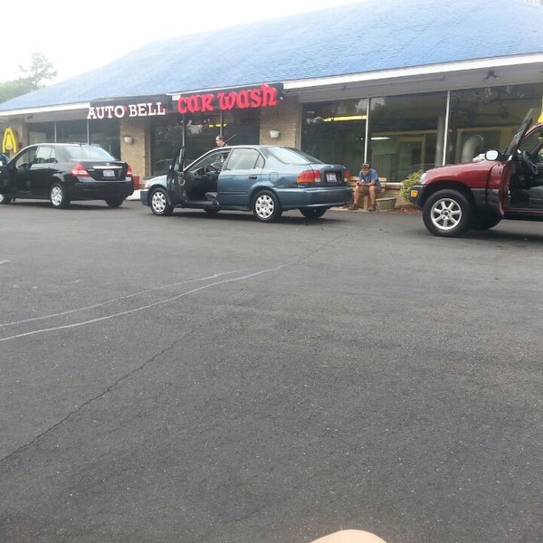 Autobell Car Wash Lavado y detallado de coches