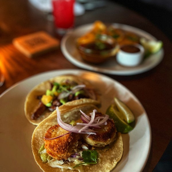 Foto scattata a Barrio Mexican Kitchen &amp; Bar da Lucyan il 4/6/2024