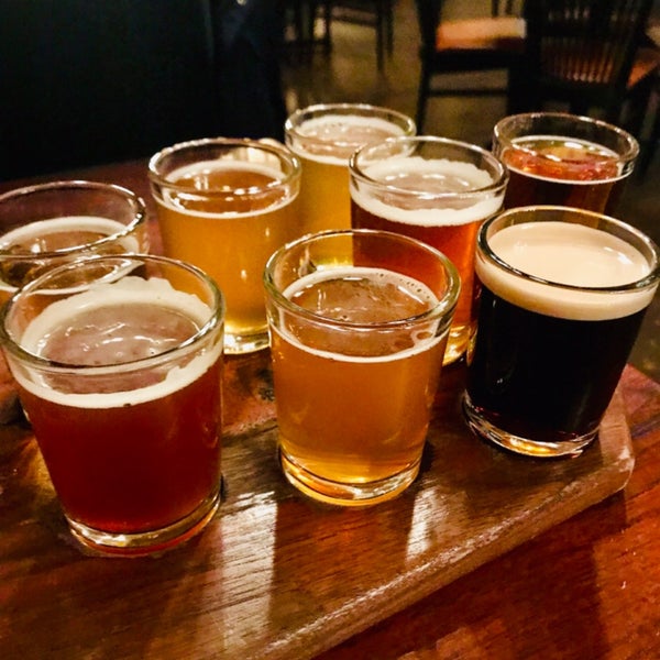 Photo taken at Burnside Brewing Co. by Lucyan on 1/7/2019