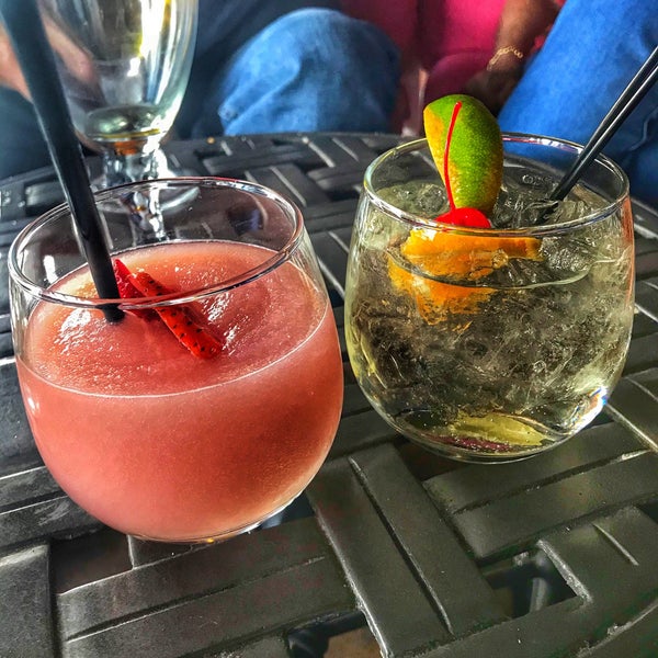 The Living Room Wine Café & Lounge Ahwatukee Foothills 4905 E Ray Rd 107