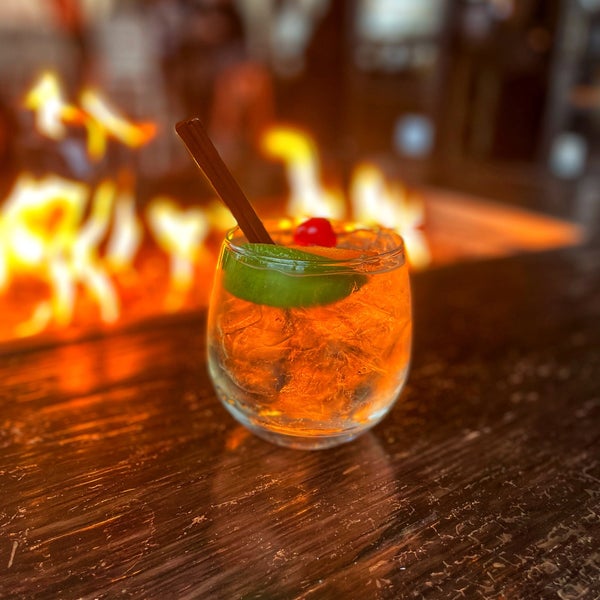 The Living Room Wine Café & Lounge Ahwatukee Foothills 4905 E Ray Rd 107