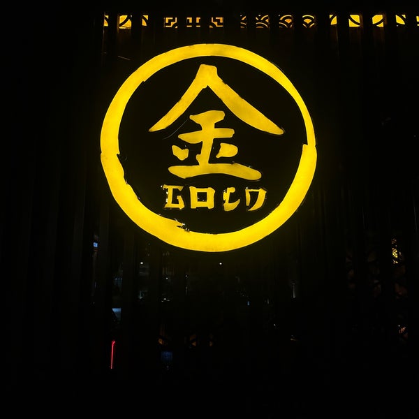 Foto scattata a GOLD Sushi Club da Batoul✫ il 1/11/2024