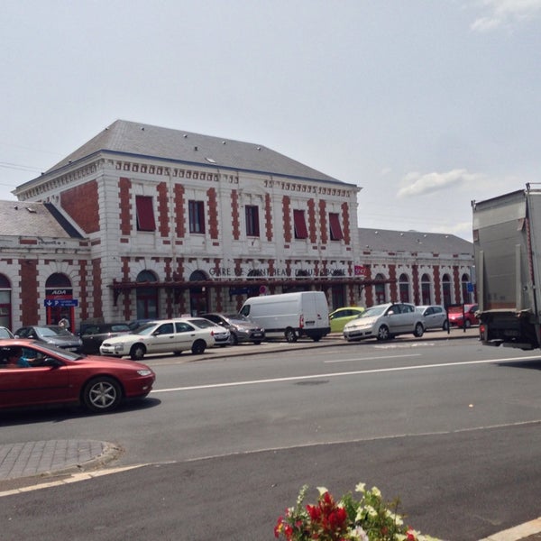 Photos à Gare SNCF de SaintJeandeLuz Ciboure Place de Verdun