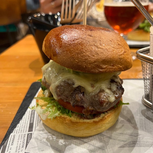 Burger was very good! The meat and toppings. The place deserves to visit it for burgers. Big choice of beer - craft, Belgium.