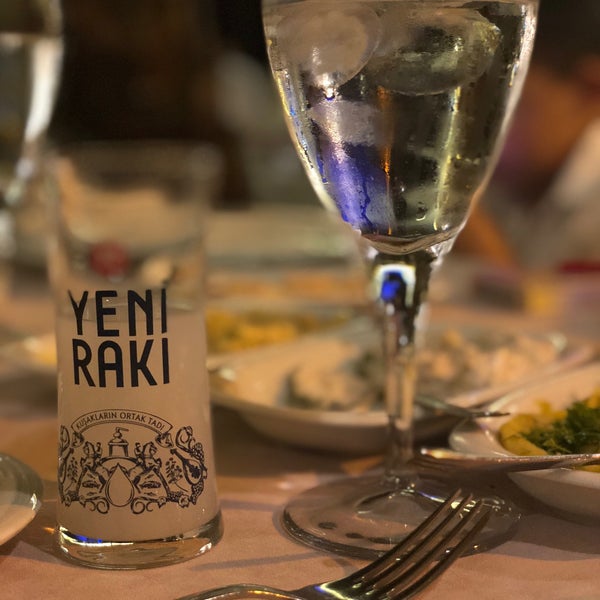 Foto diambil di Kalkan Balık Restaurant oleh 🌸🌸RİNA🌸🌸 pada 8/4/2018