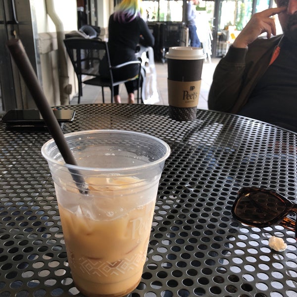Photo taken at Peet&#39;s Coffee &amp; Tea by Caroline N. on 4/7/2019