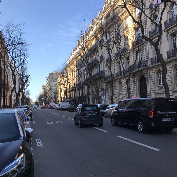 Das Foto wurde bei Renaissance Paris Le Parc Trocadero Hotel von Nuno D. am 4/17/2018 aufgenommen