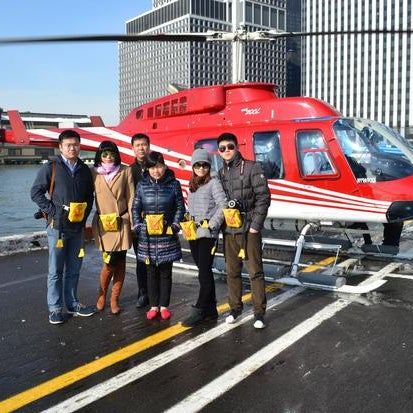 Foto tirada no(a) New York Helicopter por New York H. em 2/10/2014