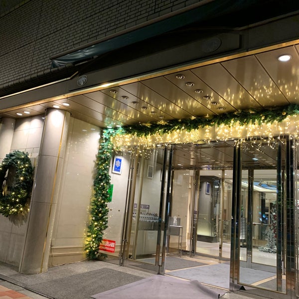 Photo taken at Courtyard by Marriott Tokyo Ginza Hotel by cake on 11/27/2020