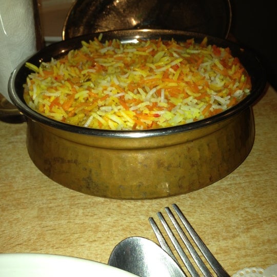 12/6/2012 tarihinde Abdul Wahab Y.ziyaretçi tarafından Dum Pukht Biryani Restaurant'de çekilen fotoğraf