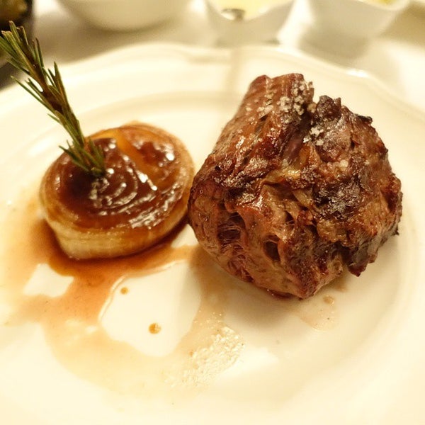 Foto tomada en The Beef Club  por Huang T. el 9/20/2014