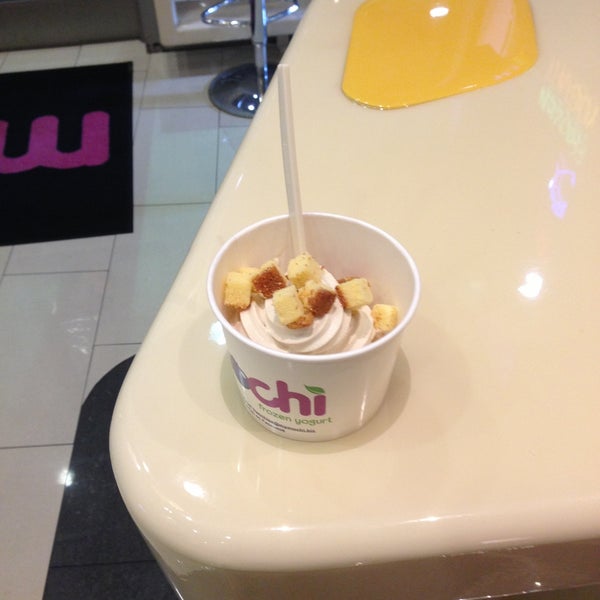 Mochi Frozen Yogurt (Now Closed) Central Business District Orlando, FL