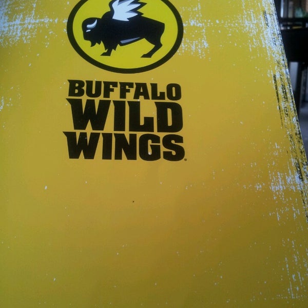 4/9/2013 tarihinde Celesteziyaretçi tarafından Buffalo Wild Wings'de çekilen fotoğraf