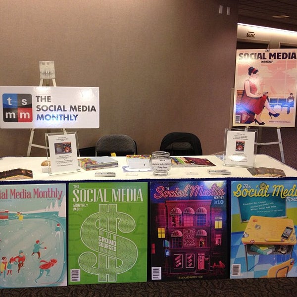 5/7/2013にThe Social Media MonthlyがVictoria Conference Centreで撮った写真