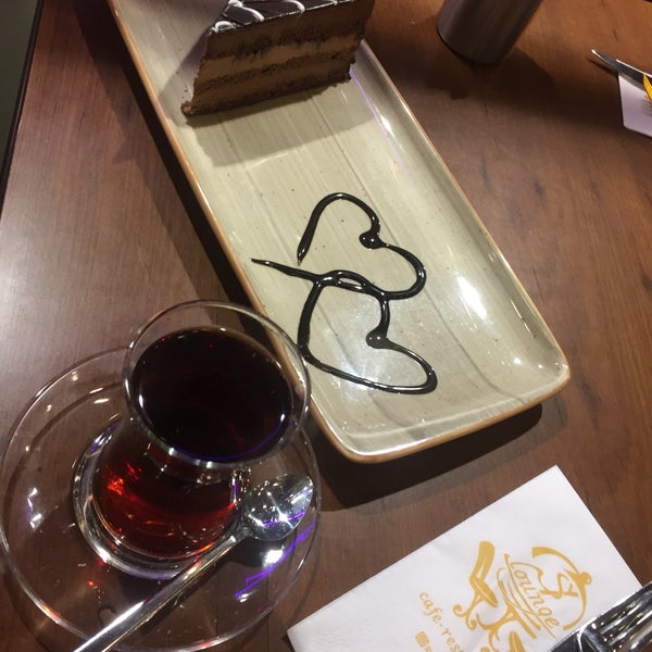 1/30/2019 tarihinde Murat Burak K.ziyaretçi tarafından SyLounge Cafe &amp; Restaurant &amp; Nargile'de çekilen fotoğraf